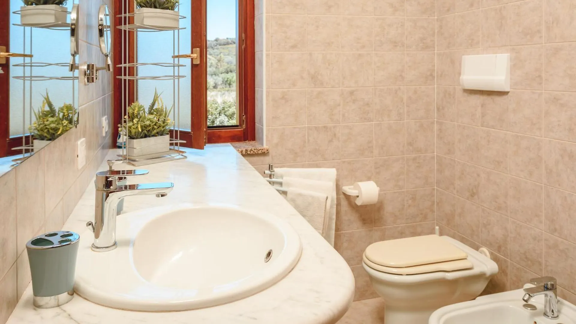 Holiday home Emerald House San Teodoro, Private Parking Villa San Teodoro
