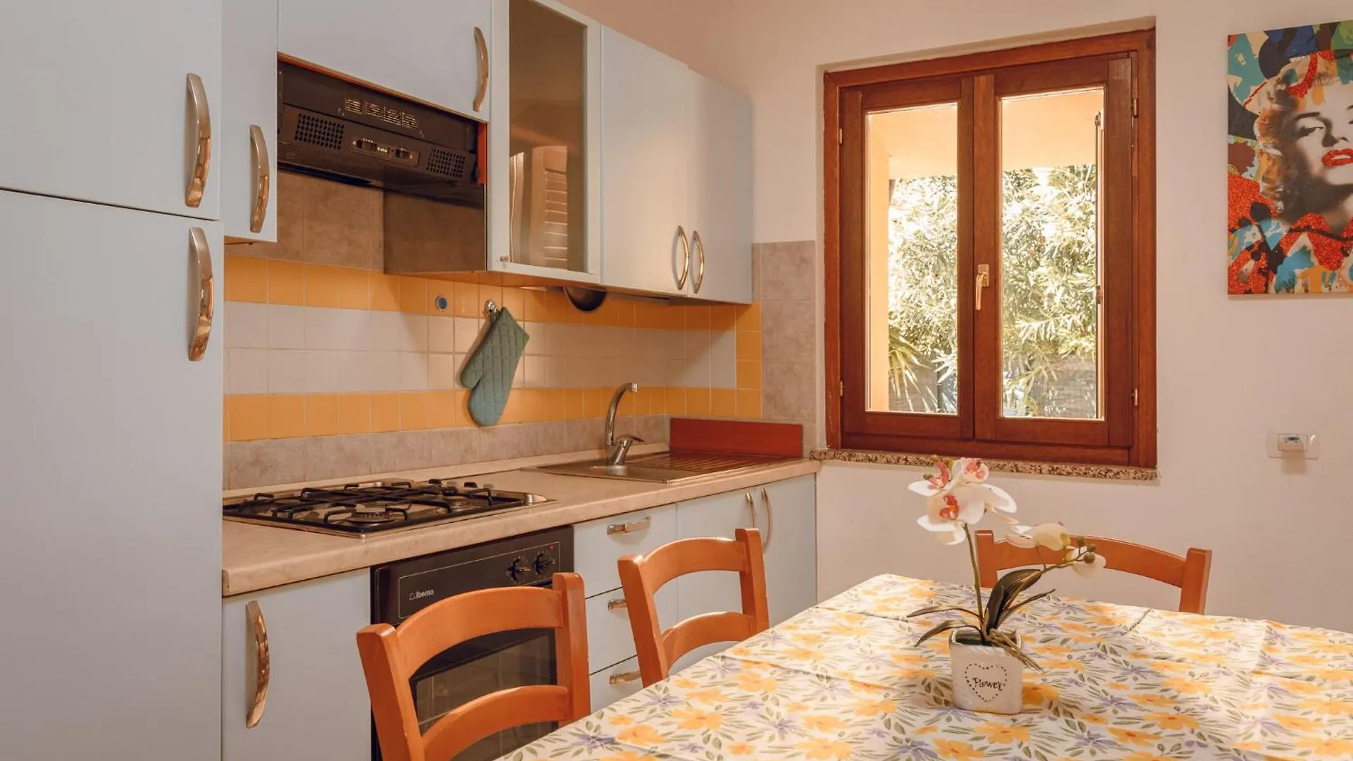 Emerald House San Teodoro, Private Parking Villa San Teodoro  0*, San Teodoro (Sardinia) Italy
